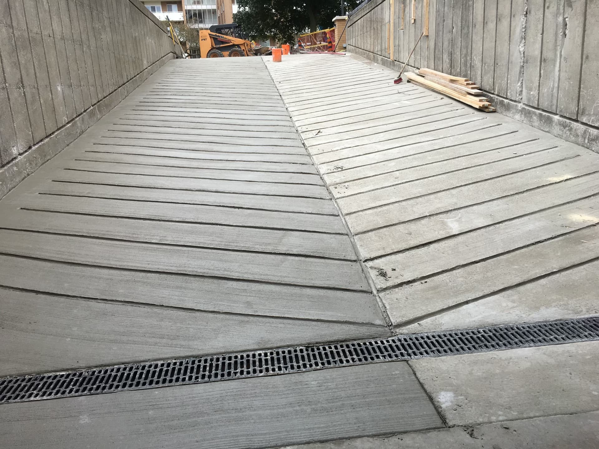 Parking Garage Ramp with Broomed Traction Finish in Kitchener image
