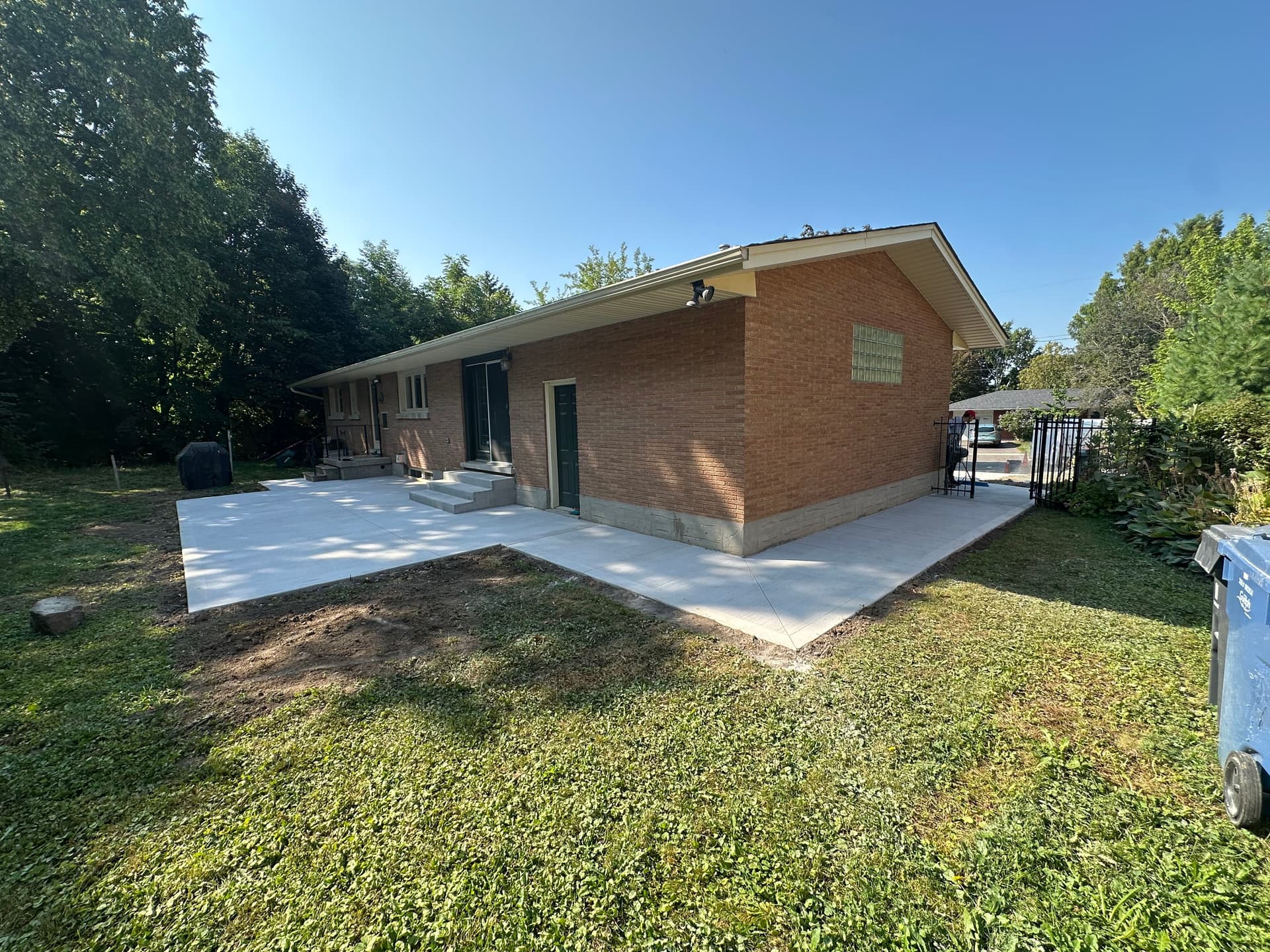 Gallery photos for Home Makeover with New Driveway and Patio in Guelph, Ontario: Image #8