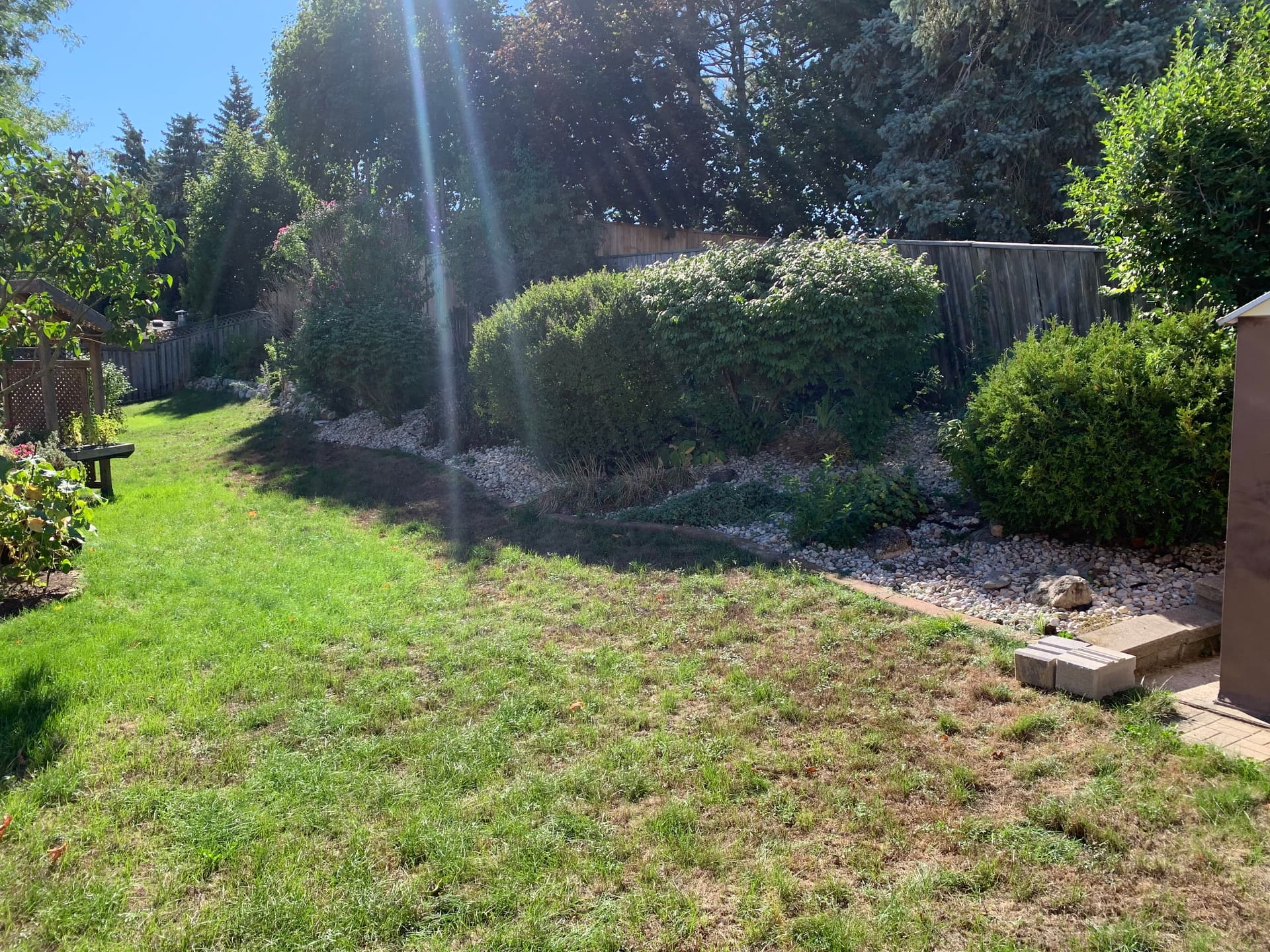 Crafting a Family-Friendly Backyard Retreat